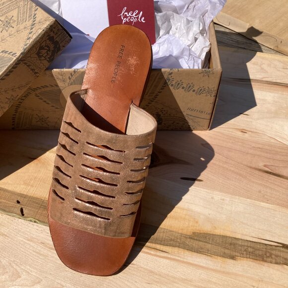 NEW Free People Slice of Sun fine leathers Sandals in rise/tyrien 3S2 - Picture 4 of 10